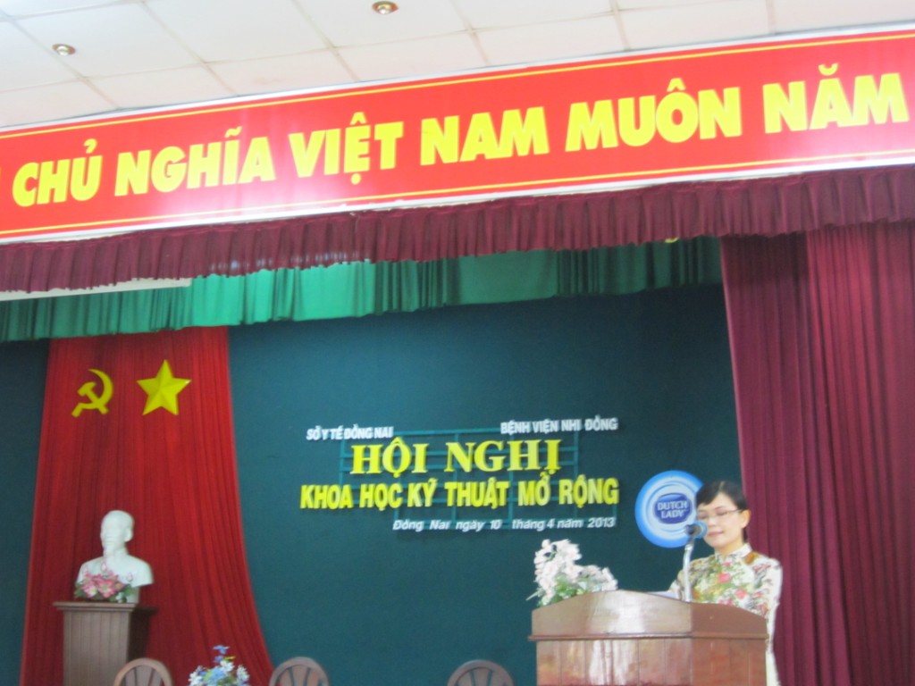 Bệnh viện Nhi đ tổ chức báo cáo đề tài nghiên  [Desktop Resolution].jpg